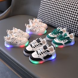 Sneakers Tenis Child LED Shoes for Girls Boys Glowing Breathable Mesh Casual Shoes Kids Soft Sole Luminous Sneakers Fashion Board Shoes 230705