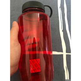 Water Bottle 1000Ml Bottles Red Colour Dl Polish Sports Kettle Travel Yoga Mugs Outdoor Cam Plastic Cup Drop Delivery Outdoors Hiking Dhowc