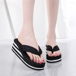 Slippers 3-6CM Fashion Autumn Summer Flip Flops Wedges Women's Casual Women Flat Beach Slipper Sandals Outdoor Wear