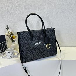 Fashion printed women's bag Europe and the United States style square simple big bag fashion hand shopping bags
