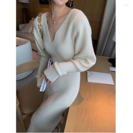 Casual Dresses Women Retro Knitted Mini Bodycon Solid Colour V-Neck Long Sleeve Wrapped Hip Dress Autumn Winter Slim Sweater Chic Vestido B70