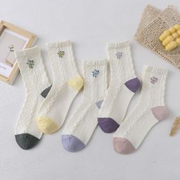 Women Socks Women's Spring And Summer Small Fragmented Flower Mid Tube Fashion Japanese Mesh Lace Academic Style Long