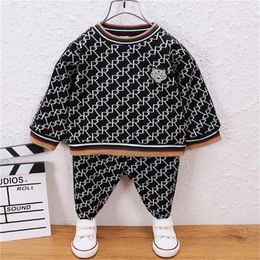 Baby Boy Girls Clothing Fashion Designers sets Tops Hoodie Tshirt Pants Outfit Kids Clothes Set Baby Casual luxury Tracksuit