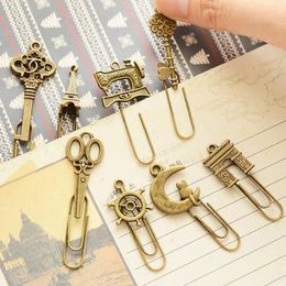 Bookmark 10 Piecelot Cute Metal Vintage Key Bookmarks Paper Clip For Book Stationery School Office Pagination Mark Marks 230705