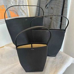 The Row Bag Bucket Bag Lychee Pattern Large Capacity Simple and Versatile One Shoulder Portable Niche Classic Tote Bag for Women