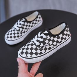 Sneakers Childrens Canvas Black and White Lattice Cloth Girls Net Red Trend Board Kids Shoes Boys 230705 good