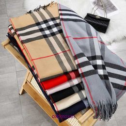 Factory Designer Original Bur Home Winter scarves online store 2023 Autumn and New Mens English Style Imitation Cashmere Plaid Scarf Womens Tassel Shawl for wa