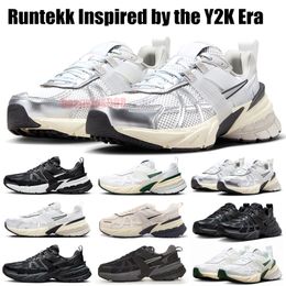 Original Runtekk Shoes Designer Sneakers V2 Casual Shoes Mesh Run Mens Women Dad Sneaker Summit White Metallic Silver Pure The Y2K Era Platinum Platform Trainers