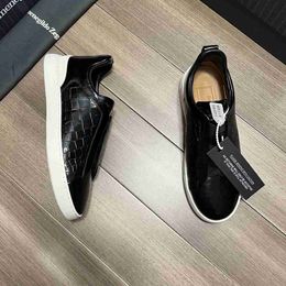 Mens Shoes 2023 New XXX Cross Elastic Mens Fashion Sneakers Casual Shoes