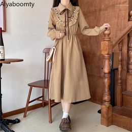 Casual Dresses Mori Girl Spring Autumn Women Midi Dress Turn-Down Collar Blue Khaki Red Ribbon Floral Embroidery Vintage Elegant