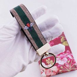 Key Rings 2022 Designer Keychain Key Chain Buckle Keychains Lovers Handmade Leather Brand Colorful Flowers Bee Snake Bag Pendant Fashion Accessories J230706