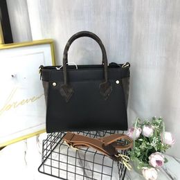 LoulsVutt Top Quality Handbags 5A High Quality Woman Shoulder Bags luxurys men designers bags designer briefcase designer crossbody bag 21*14*27cm