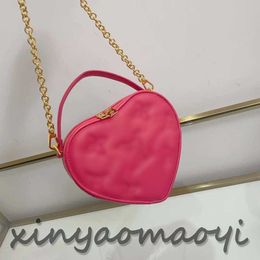 Leather Love Bag Women's Designer Shoulder Bag Luxury Fashion Express Bag Mini Purse Love shaped handbag Multi-color selection V103686 Red bag