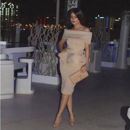 Cocktail Dresses 2023 Champagne Dubai Cheap Party Dress Arabic Women Off The Shoulder Straight Short Prom Dress Middle East Formal Gowns