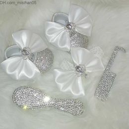 First Walkers Handmade Bow Rhinestone Baby Shoes Hairst Step Glittering Crystal Princess Shoes Shower Gift Z230710