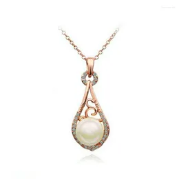 Pendant Necklaces Fashion Crystal Hollow Pipa Necklace Sweater Chain Imitation Pearl Water Drop Bridal Jewellery Wedding