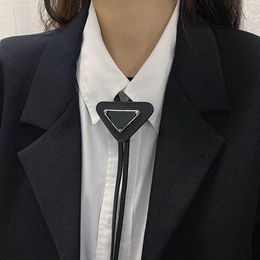 Women Fashion Neck Ties Metal Inverted Triangle Letter Pattern Men Tie Unisex Simple Campus Style Teenager Casual Accessories206f