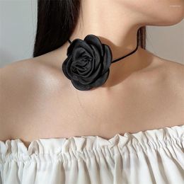 Pendant Necklaces Fashion Elegant Goth Satin Surface Rose Flower Clavicle Chain Necklace Women Kpop Adjustable Choker Wed Jewelry