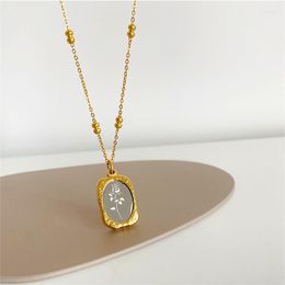 Pendant Necklaces 2023 French Rose Necklace Female Titanium Steel Gold Colour Ins Wind Light Luxury Sweater Chain Collarbone KPOP Jewellery