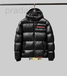 Men's Jackets Designer Winter Man Boy Hooded Down Jacket Fashion Male Side Pocket Zipper Short Warm Outwear SRS0