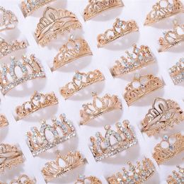 Band Rings PINKSEE Mix 10Pcs Crown Rings Trendy Charming Finger Rings for Women and Girls Party Jewellery Accessories Wholesale 230706