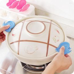 Table Mats Butterfly Shaped Silicone Anti-scald Devices Fridge Magnet Kitchen Tool Insulation Plate Clamp Tools & Gadgets
