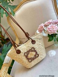 Ladies Fashion Luxurys Designer Straw Bag Summer Knitting Handbag Women Basket bags Type Cotton Inside Vacation Bag Beach Bag stylisheendibags