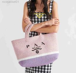 Desgner P Bag Summer Hollowed-out Handmade Straw Bag English Embroidery Western-style Woven Handbag Large Capacity Tote Bag