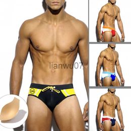 Men's Swimwear European And American Summer Sexy Color Matching Triangle Men's Swimming Trunks Fashion Swimwear Men Bikini Men Beach Underwear J0707