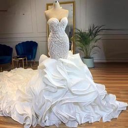 Gorgeous Mermaid Wedding Dress Sweetheart Beaded Pearl Tiered Ruffles Chapel Train Bridal Gowns Off Shoulder Sexy Wedding Dresses22565