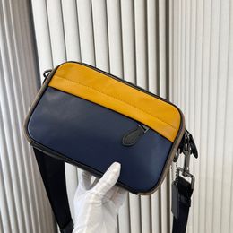 2023 Mens Classic Camera Bag Casual Shoulder Bags Designer Crossbody Coac Handbag Men Jacquard Square Leather Messenger Wallet Underarm Satchels Size 22x14cm