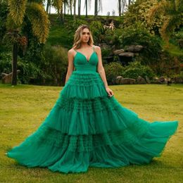 Green Multilayered Spaghetti Strap Prom Dresses Sweetheart Neck Pleated Formal Evening Gown Puffy Tulle robe de soiree