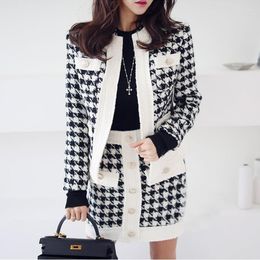 Work Dresses Arrival Temperament 2 Pieces Set Comfortable Jacket And Mini Pencil Skirt Fashion High Quality Fresh Knit Bouncy Women