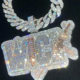 Designer Moissanite Diamond Halsband för Mens Cuban Chain Luxury Pendant Anpassad 4 tum Iced Out 3D 925 Silver Initial VVS Link Hip Hop Jewelry Men Gift Fashion 2SMA