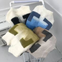 Klasikler Kadın Tasarımcı Sweater Erkek Kadın Sweaters Giysileri Üstler Tiftik Gradyan Kazak Yuvarlak Boyun Gevşek Örgü Moda Sokak Çift Moda Giyim