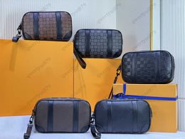 Shoulder Bags Pochette Mens Clutch Bag Multiple flat Handbag For Man Monograms Leather Designer Women Pouch luxurys designers bags M82076