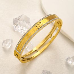 Designer Brand Stainless Steel Bangle High Quality Gift Bracelet Not Fade Design Jewelry for Women Luxury Love Gold Bangle 2023 Wedding Party Love Jewelry