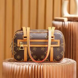 cite Handbags cross body clutch bags Womens Mens luxury Genuine Leather Woman travel vanity bag Zipper outer pocket flower Pochette shoulder bag