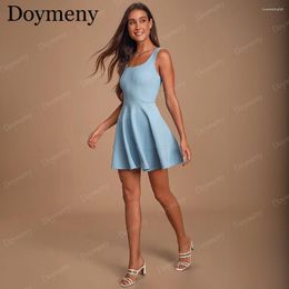 Party Dresses Doymeny Scoop Neck Homecoming 2023 Short Elegant Cocktail Gowns Pleat Zipper Up Wedding Dress Vestidos De Coquetel