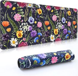 Floral Background Desk Mat Large Mouse Pad Extended Gaming Mouse Mat Non-Slip Base Stitched Eges Mousepad for Computer Laptop