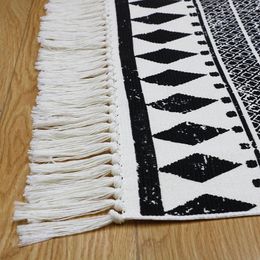 Carpets Black White Geometry Home Rugs Long Fringed Carpet Living Room Floor Mats Bedroom Tassel Foot Pads Printed Modern Simplicity