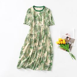 2023 Summer Green Floral Print Panelled Silk Dress Short Sleeve Round Neck Knee-Length Casual Dresses C3Q04 Plus Size XXL 5054