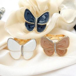 Scarves Vintage Scarf Buckle Rose Flower Butterfly Rhinestone Ring Brooches For Women Hollow Brooch Knotted Coat Belt Buckles Accesories