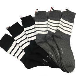 Men's Socks 2022 Fashion Luxury New TB Socks Men Women Cotton Striped Casual Crew Socks Hip Hop Medium Socks Middle Tube Ins 6 Pairs