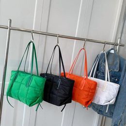 Evening Bags Cotton Padded Handbags Big Handle Bag Trendy Shoulder For Winter Travel Women Girls