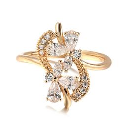 Huitan Aesthetic Gold Color Flower Ring with Brilliant Cubic Zirconia Fashion Luxury Women Wedding Party Jewelry Fancy Girl Gift