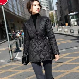 Suits Winter New Korean Style Diamond Down Cotton Jacket Women Midlength Vneck Waist Warm Chic Women Coat Thicken Quilted Jacket