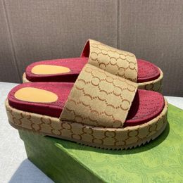 women's slippers designer letter slider embroidered canvas slippers straw platform sandals luxury slippers.