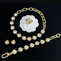 Luxurious Women White Resin Crystal Necklaces Bracelet Earring Rings Hairpin Set Banshee Medusa Portrait 18K Gold Plated New Designed Designer Jewelry DV07