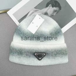 Beanie/Skull Caps Designer brand men's beanie hats women's couples autumn and winter new gradient color knitted hats casual all-match J230710